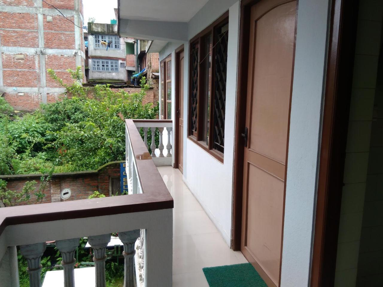Big Bell Guest House Bhatgoan Esterno foto
